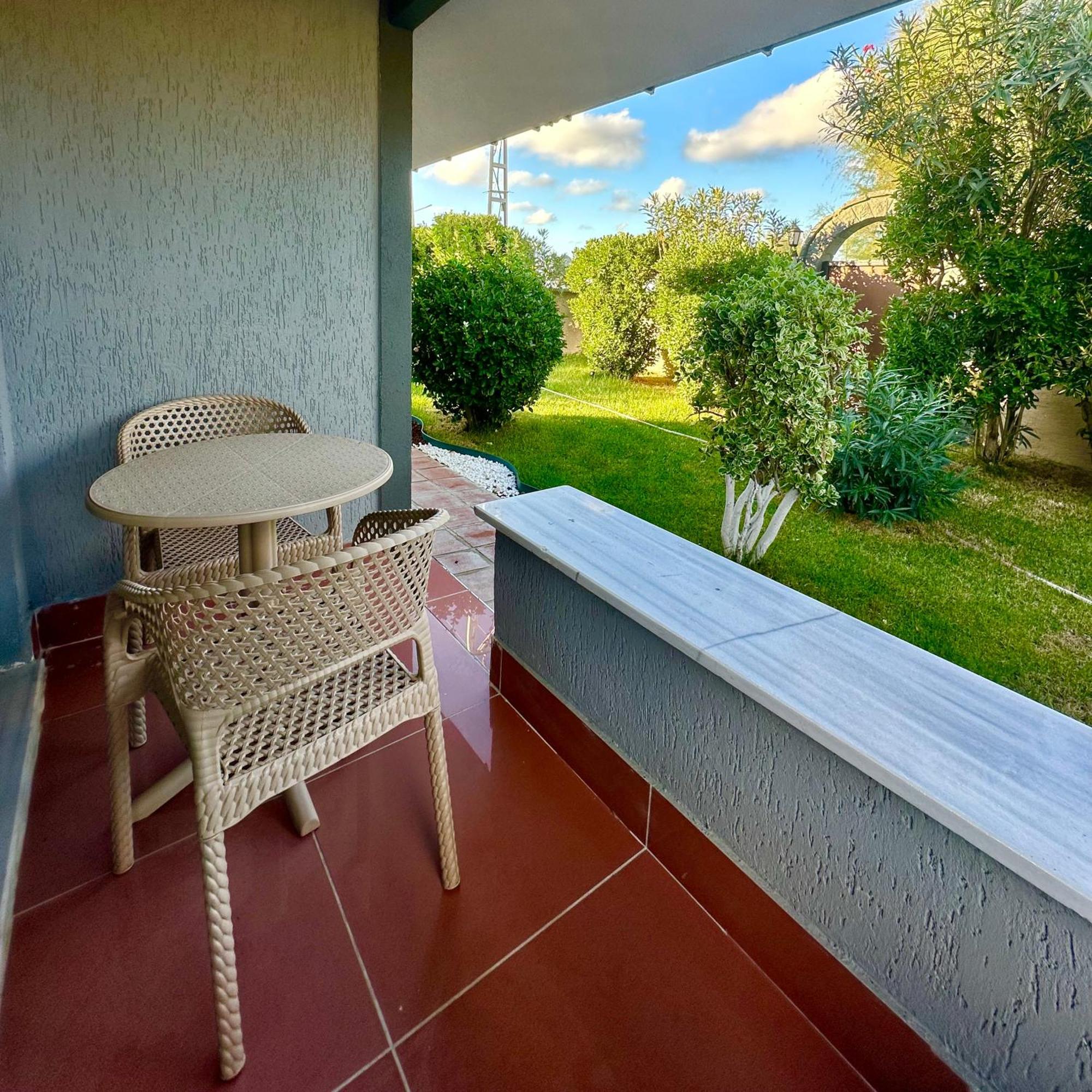 Villa Siesta Hotel Istanbul Airport Karaburun  Bagian luar foto